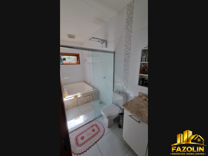 CASA À VENDA | AVENIDA GOIÂNIA | UMUARAMA/PR